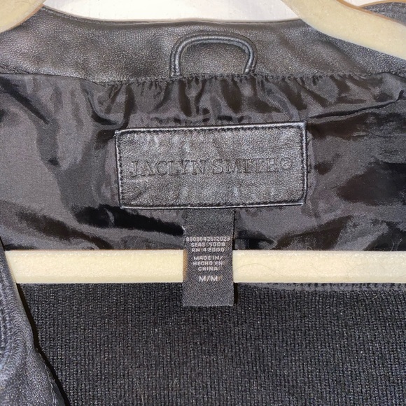 Jaclyn Smith leather jacket - Picture 2 of 3
